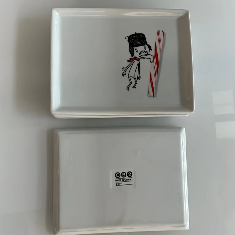 NEW CRATE & BARREL CB2 OLIVER 2011 CHRISTMAS PEPPERMINT APPETIZER PLATE SET OF 6
